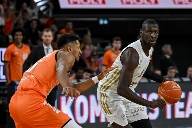 球榜称雄 球榜称雄