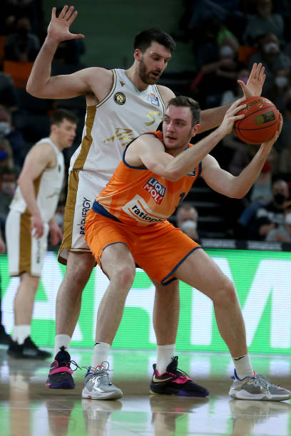 季树立更高 季树立更高