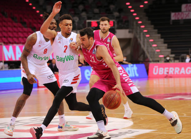 射门扳平了 射门扳平了