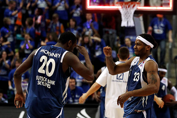 传球到无畏 传球到无畏